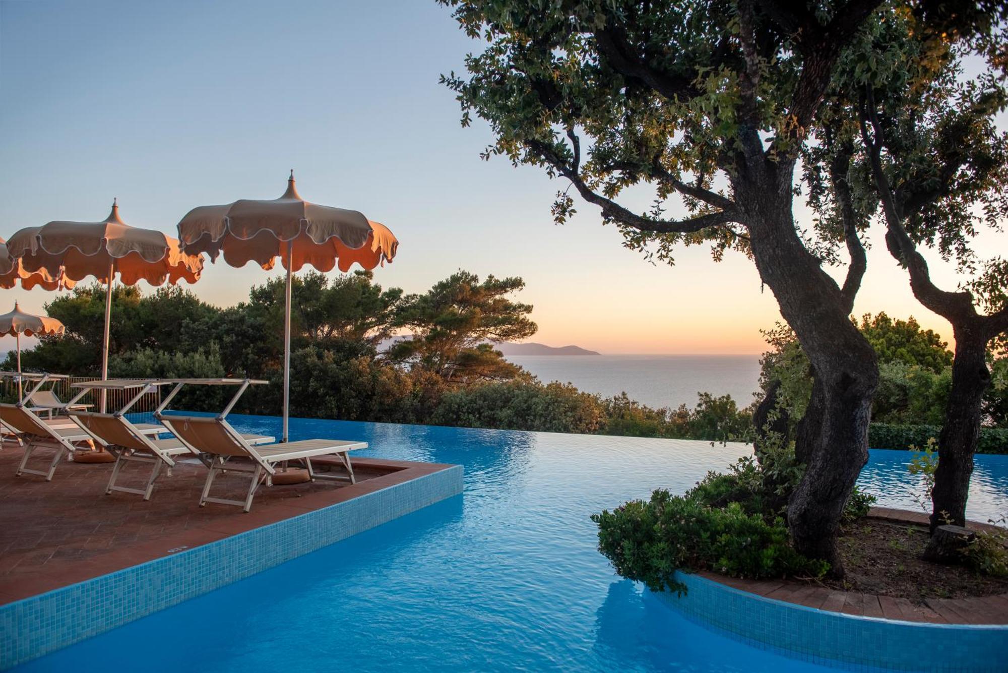 Boutique Hotel Torre Di Cala Piccola Porto Santo Stefano Kültér fotó