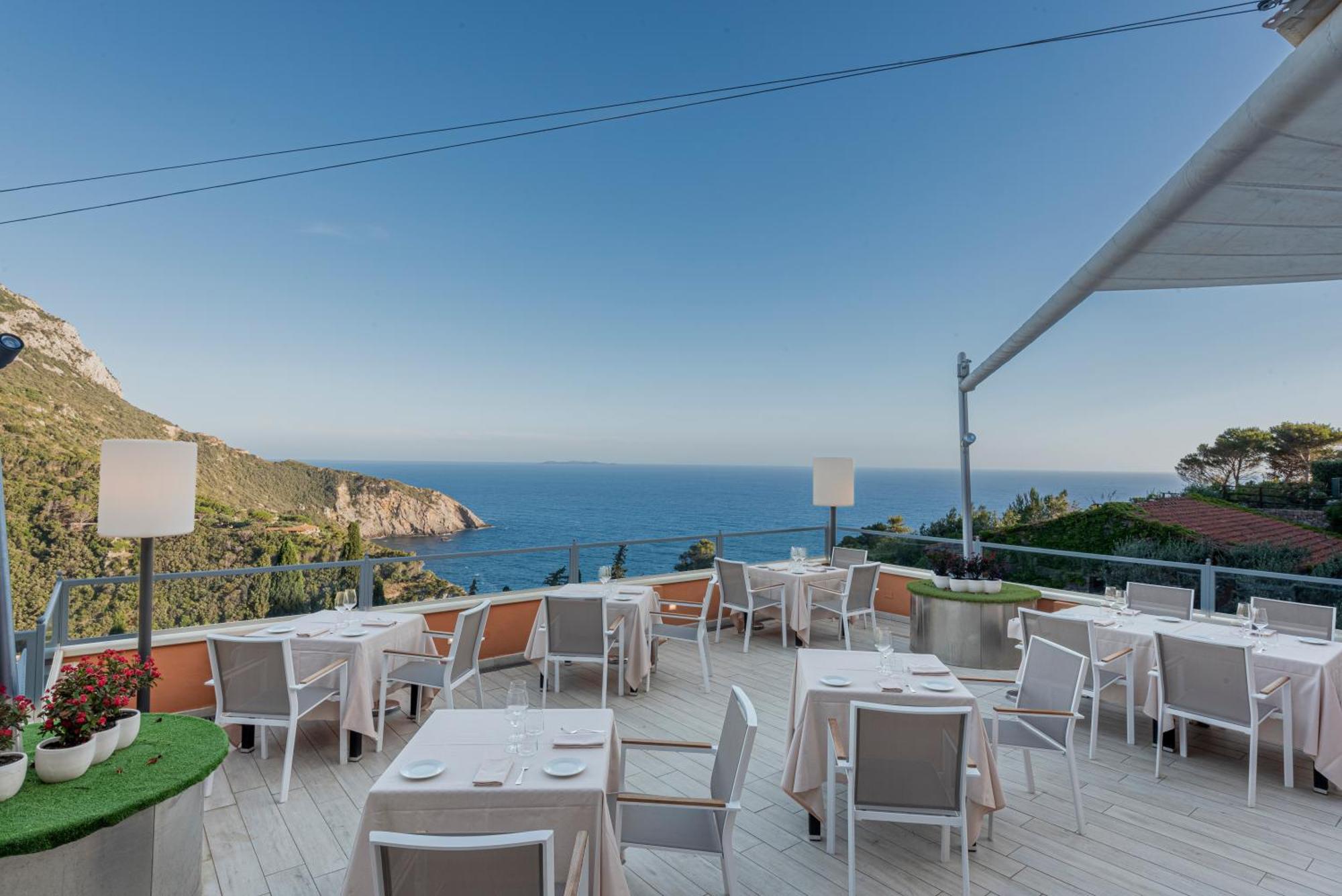 Boutique Hotel Torre Di Cala Piccola Porto Santo Stefano Kültér fotó