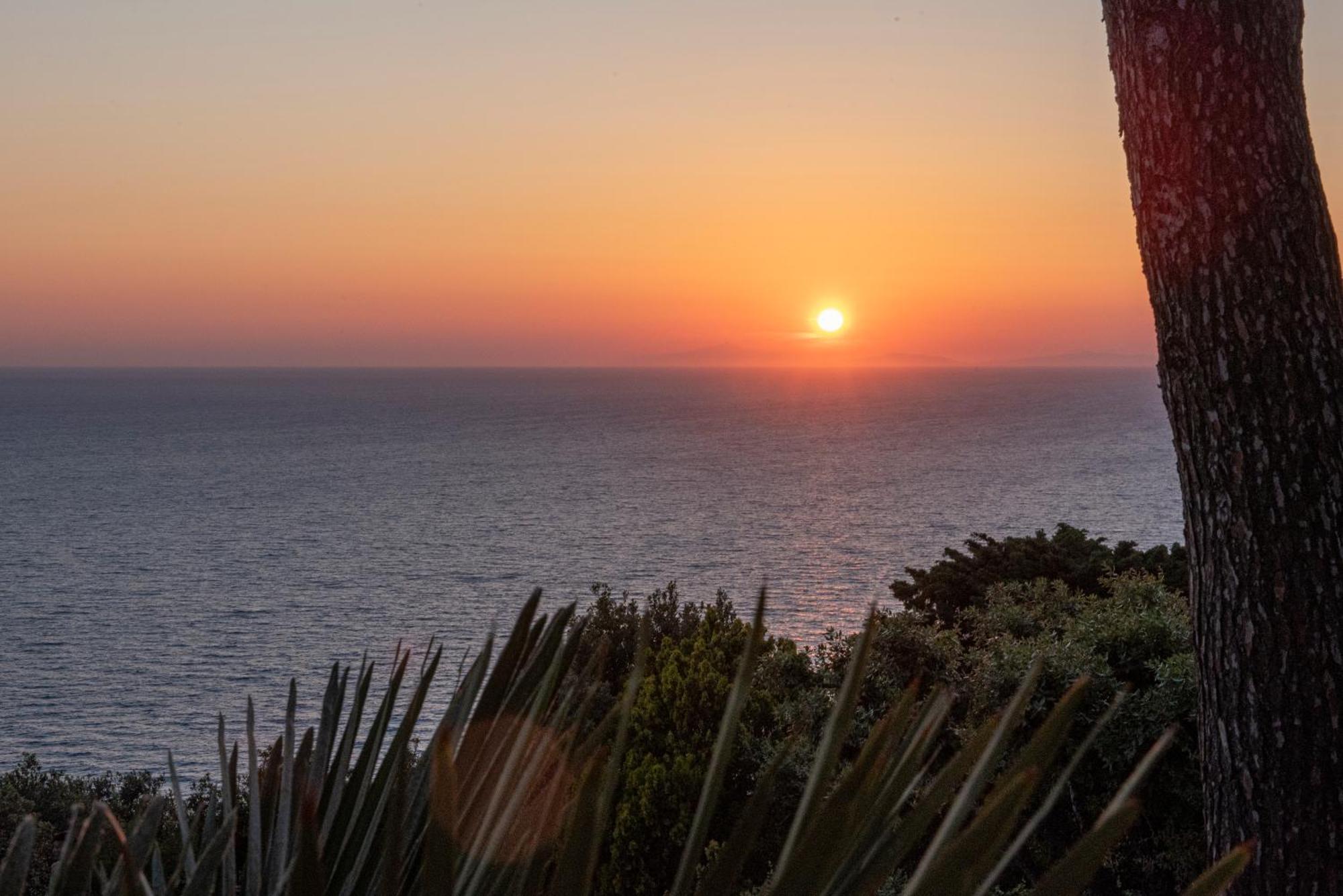 Boutique Hotel Torre Di Cala Piccola Porto Santo Stefano Kültér fotó